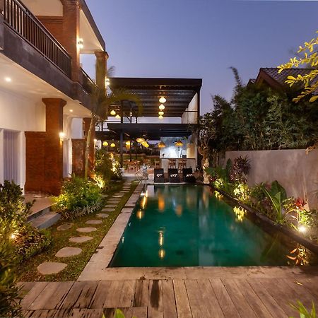 Sujiwa Ubud Hotel & Villa Exterior photo