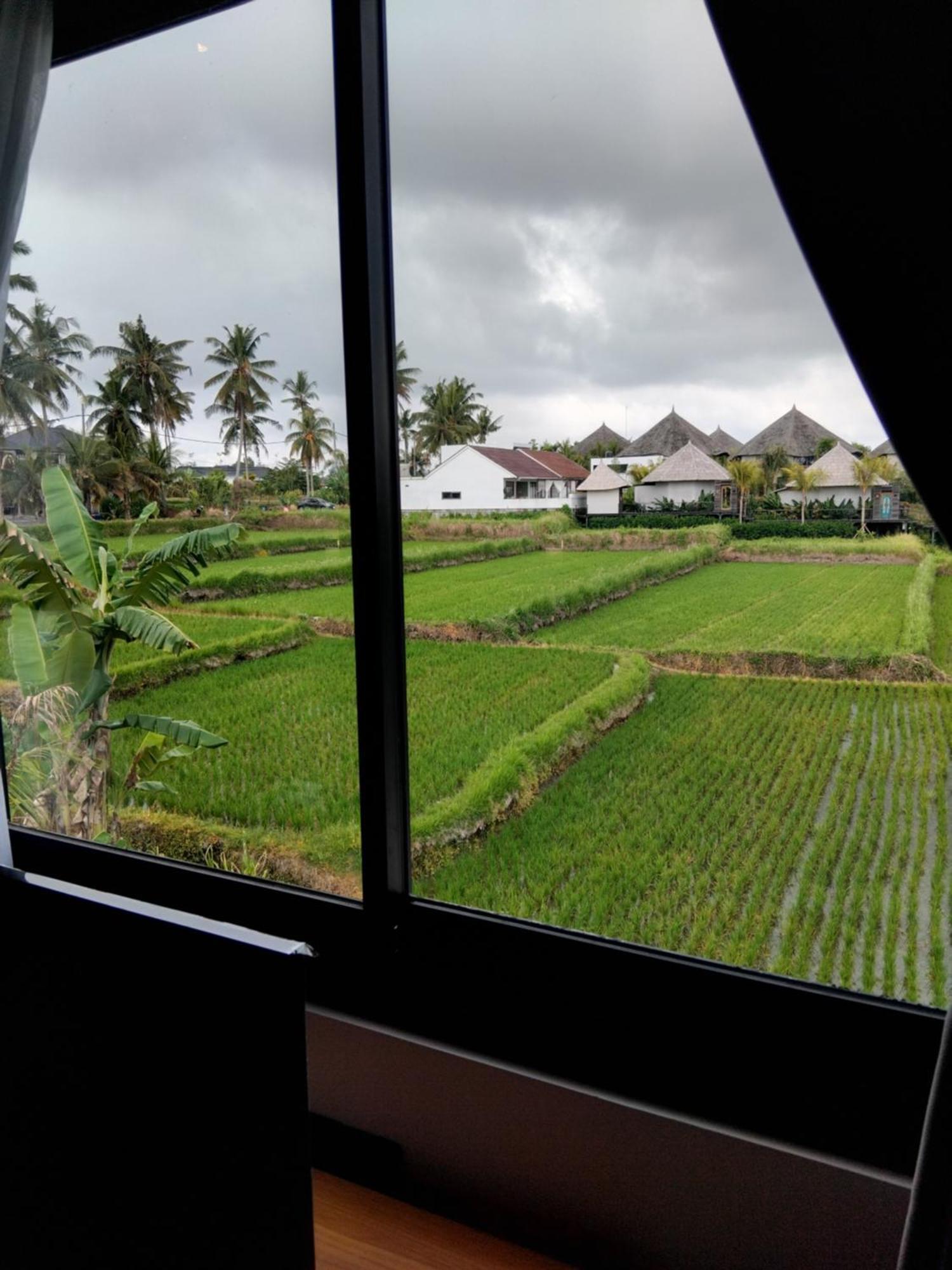 Sujiwa Ubud Hotel & Villa Exterior photo
