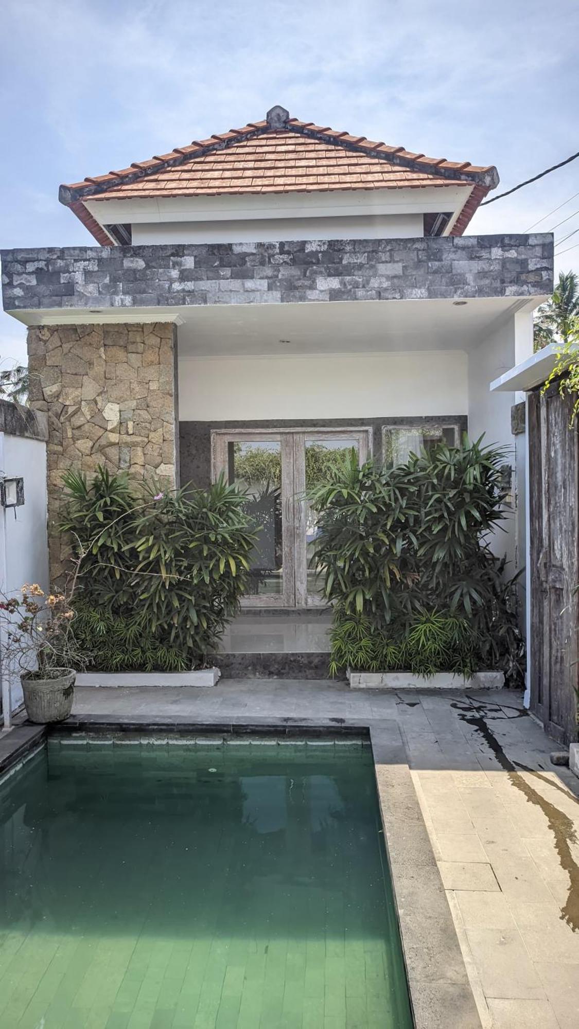 Sujiwa Ubud Hotel & Villa Exterior photo