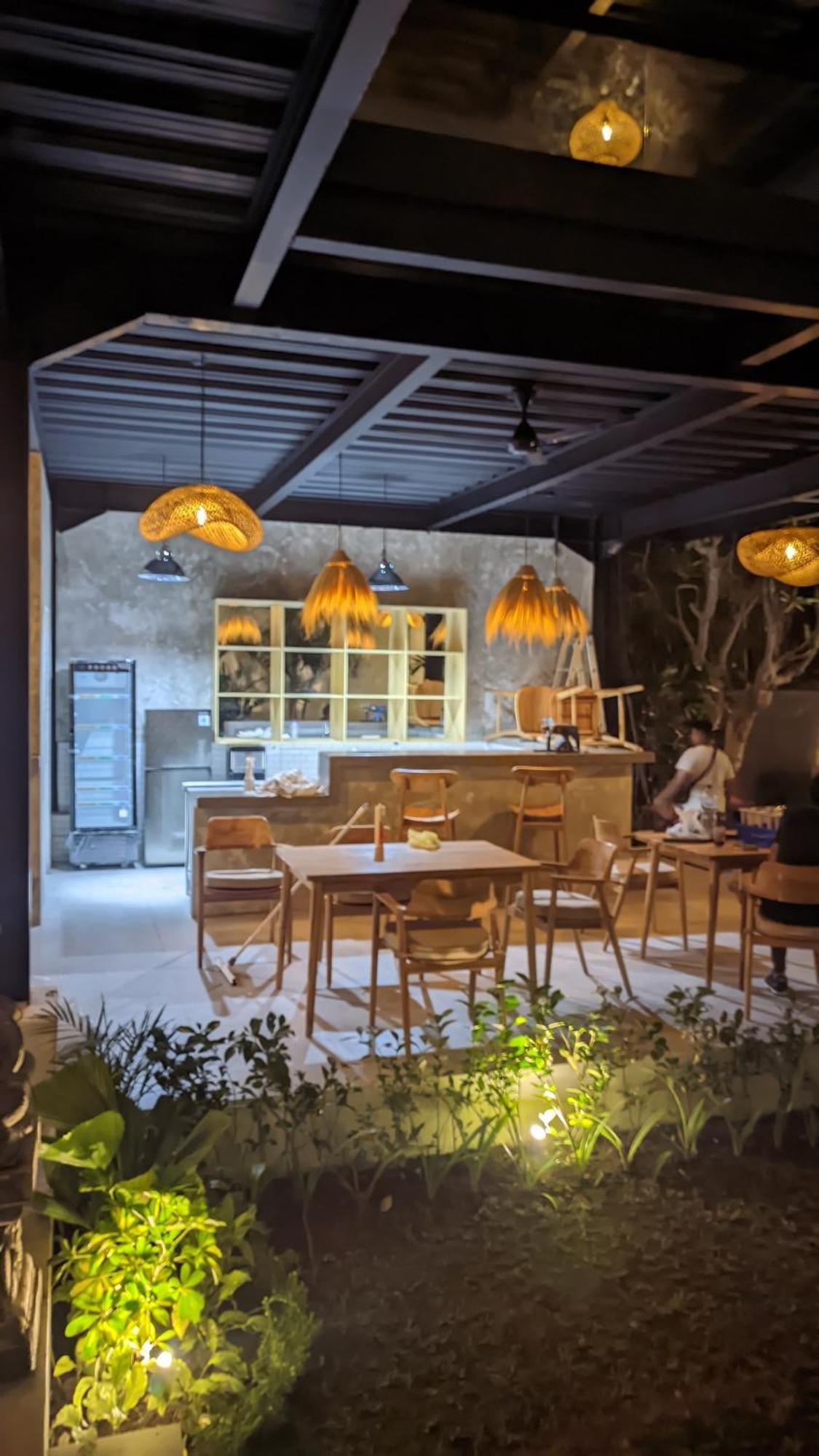 Sujiwa Ubud Hotel & Villa Exterior photo