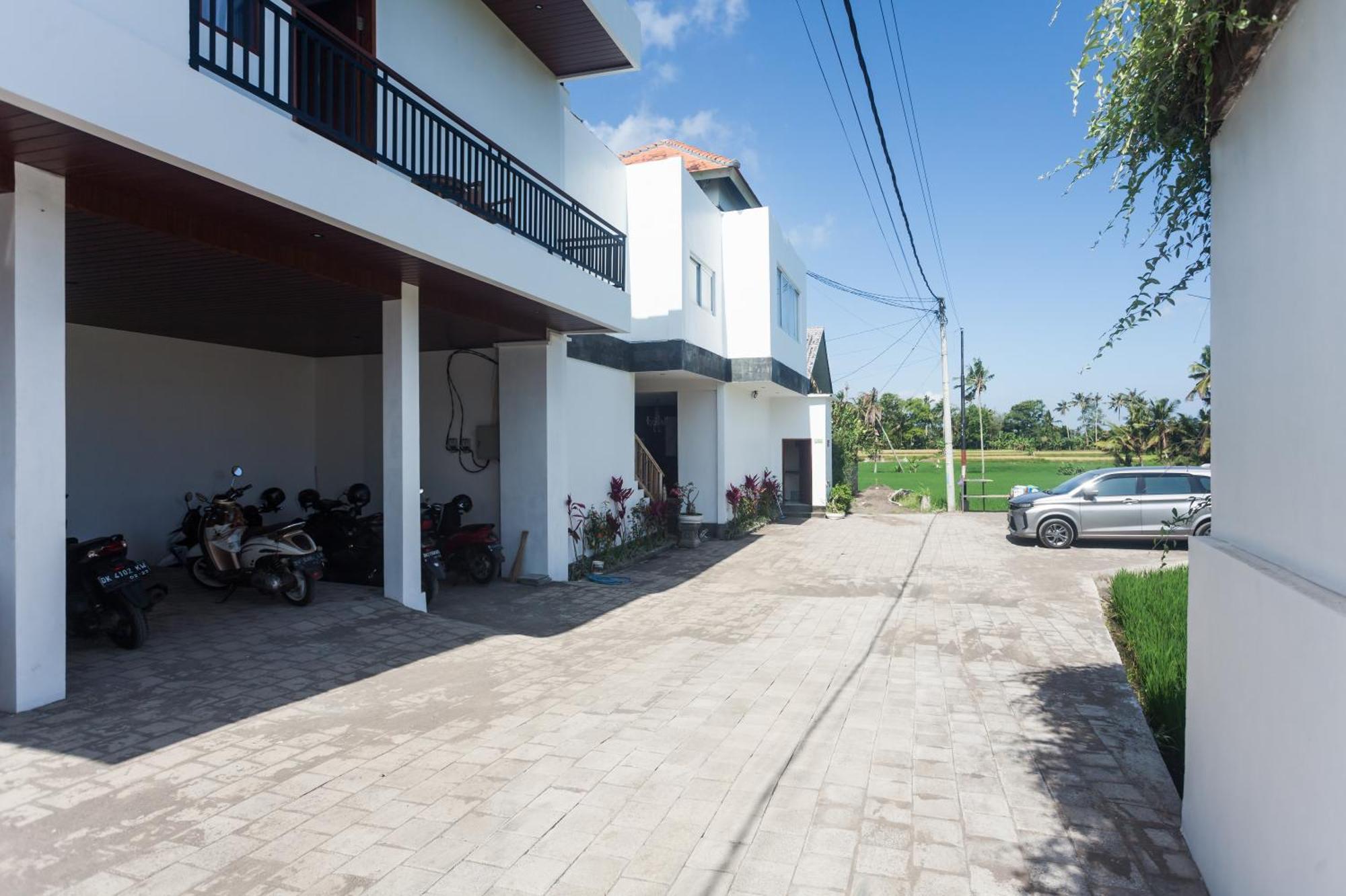 Sujiwa Ubud Hotel & Villa Exterior photo